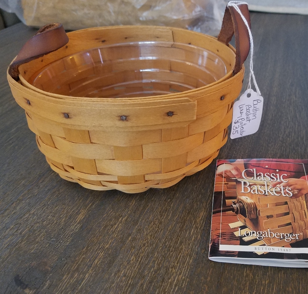 Longaberger 1999 Button Basket w-liner protector